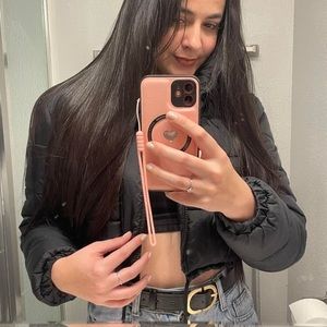 Meet your Posher, Dayana